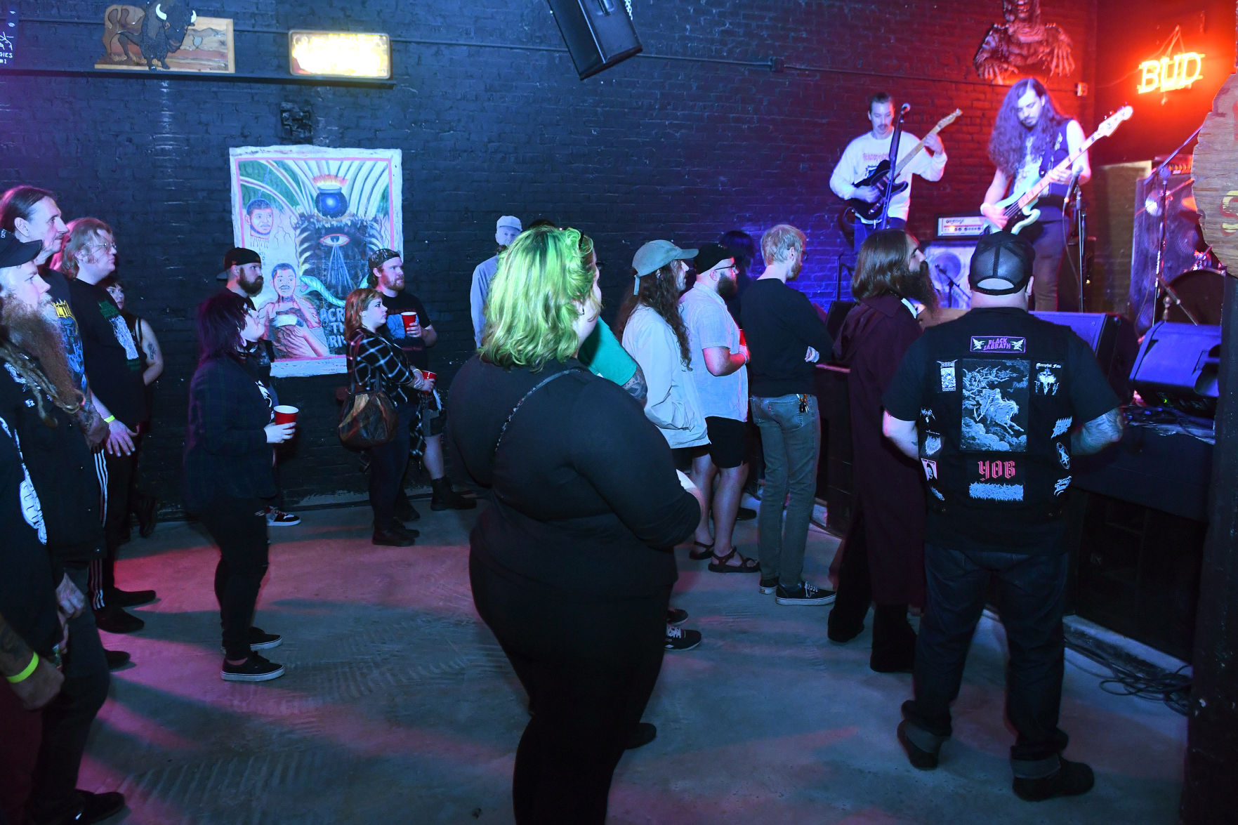 090221-qc-nws-raccoonmotel-075